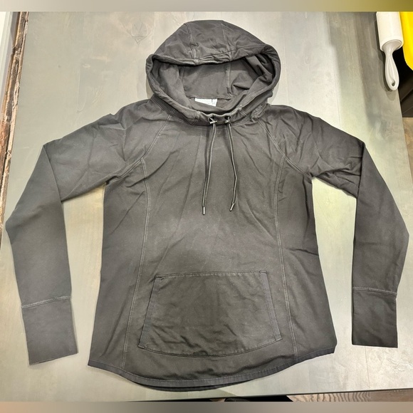 Athleta Black Sentry Hoodie Size Medium - Picture 2 of 4